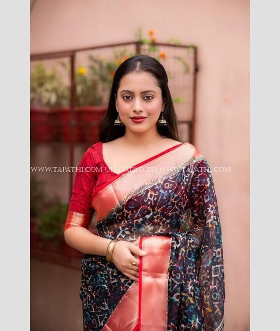 Navy Blue Paithani Saree With Motifs Pattern