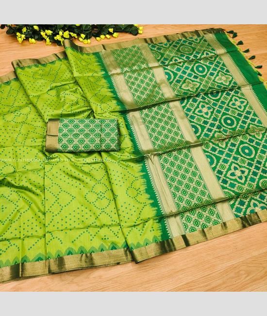 Parrot Green Kanchipuram Silk Saree