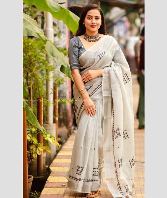 साड़ी का फोटो White Pink Colour Saree - Designer Sarees Rs 500 to 1000 -  SareesWala.com